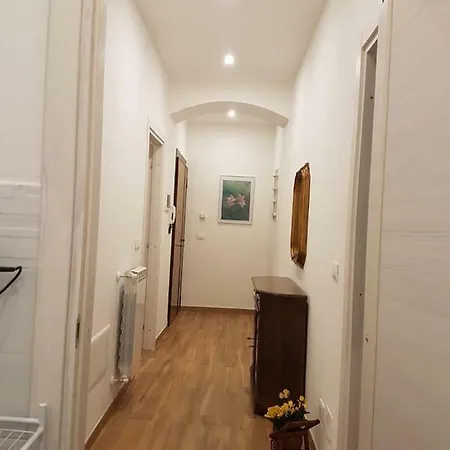 Rina's House アパート
