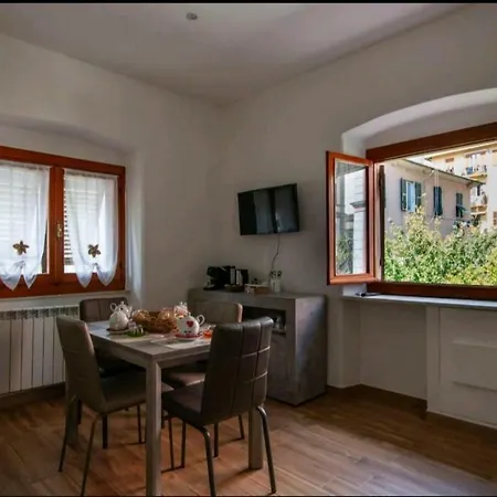 Rina's House Appartamento La Spezia