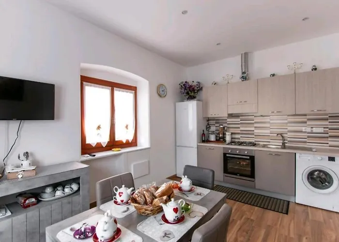 Rina's House Apartmán